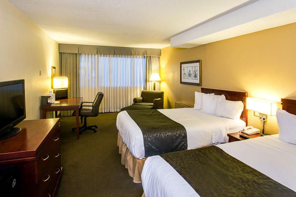Clarion Hotel Milwaukee Airport מראה חיצוני תמונה