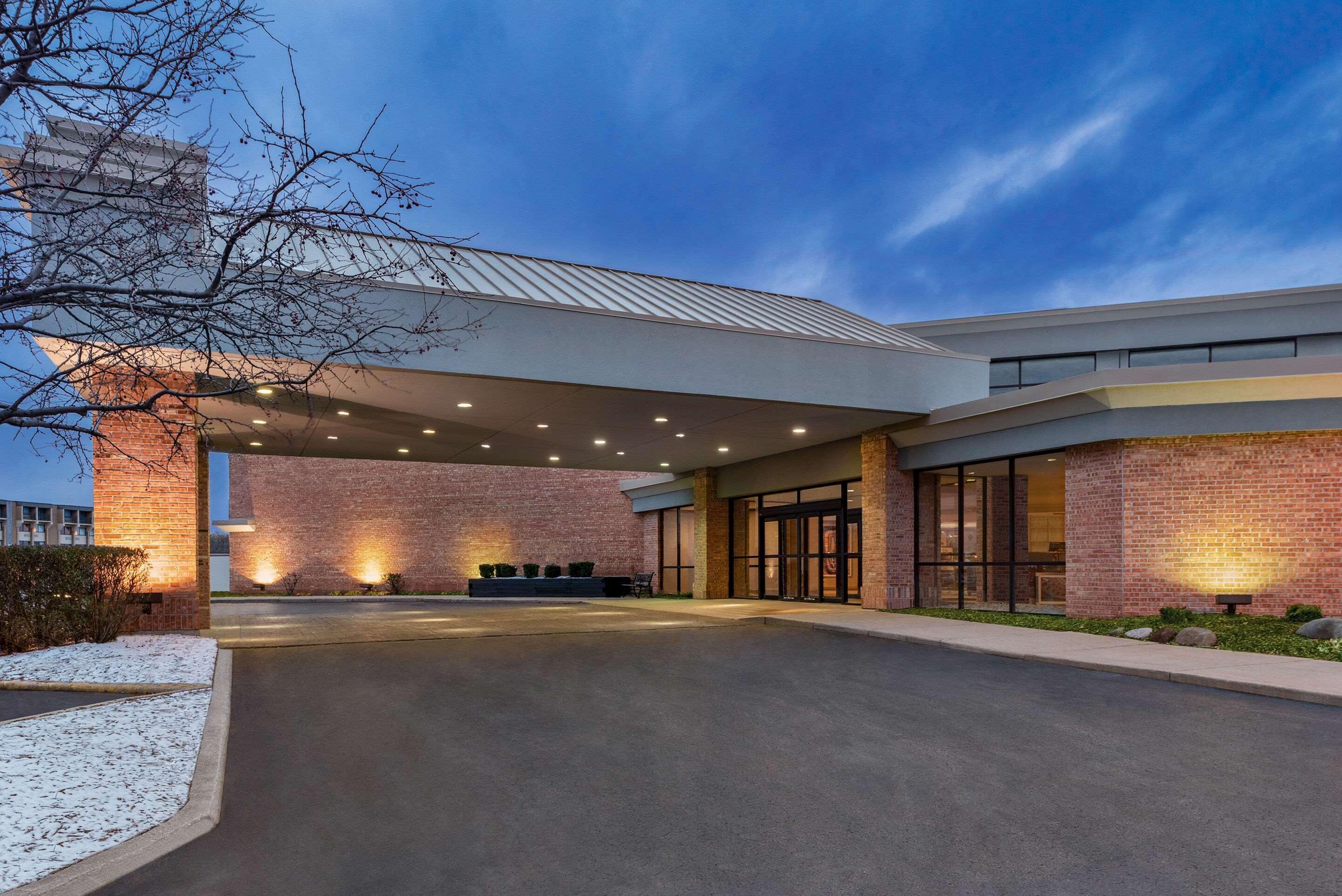 Clarion Hotel Milwaukee Airport מראה חיצוני תמונה