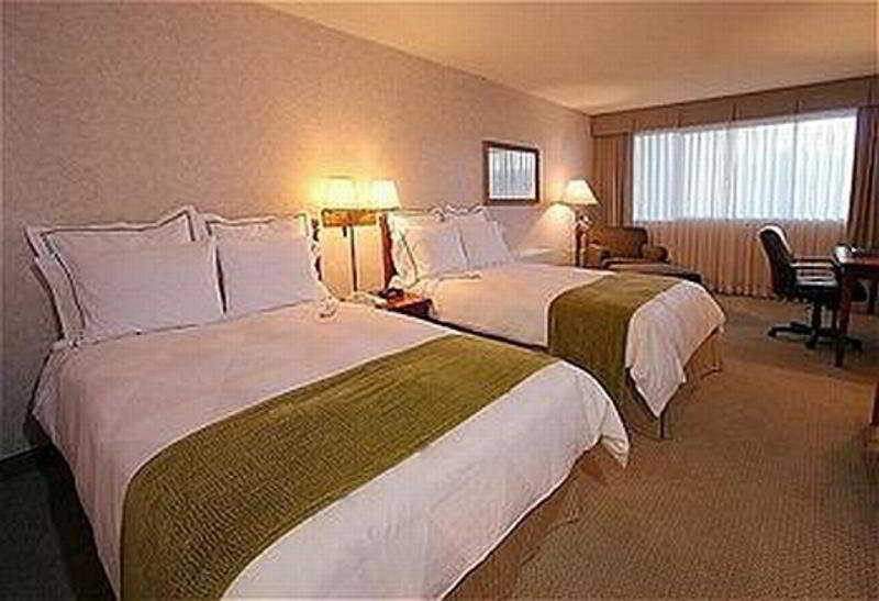 Clarion Hotel Milwaukee Airport מראה חיצוני תמונה