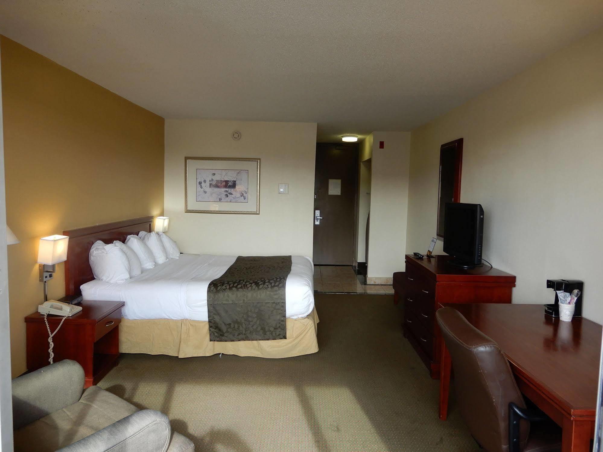 Clarion Hotel Milwaukee Airport מראה חיצוני תמונה